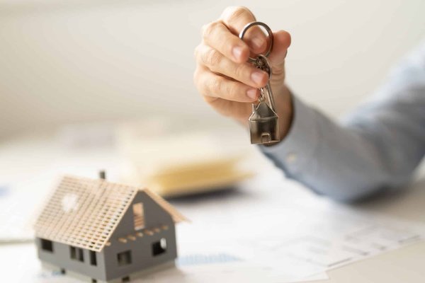 Courtier immobilier à Rosemont de Montréal : Il assure la vente et l'achat d'un bien